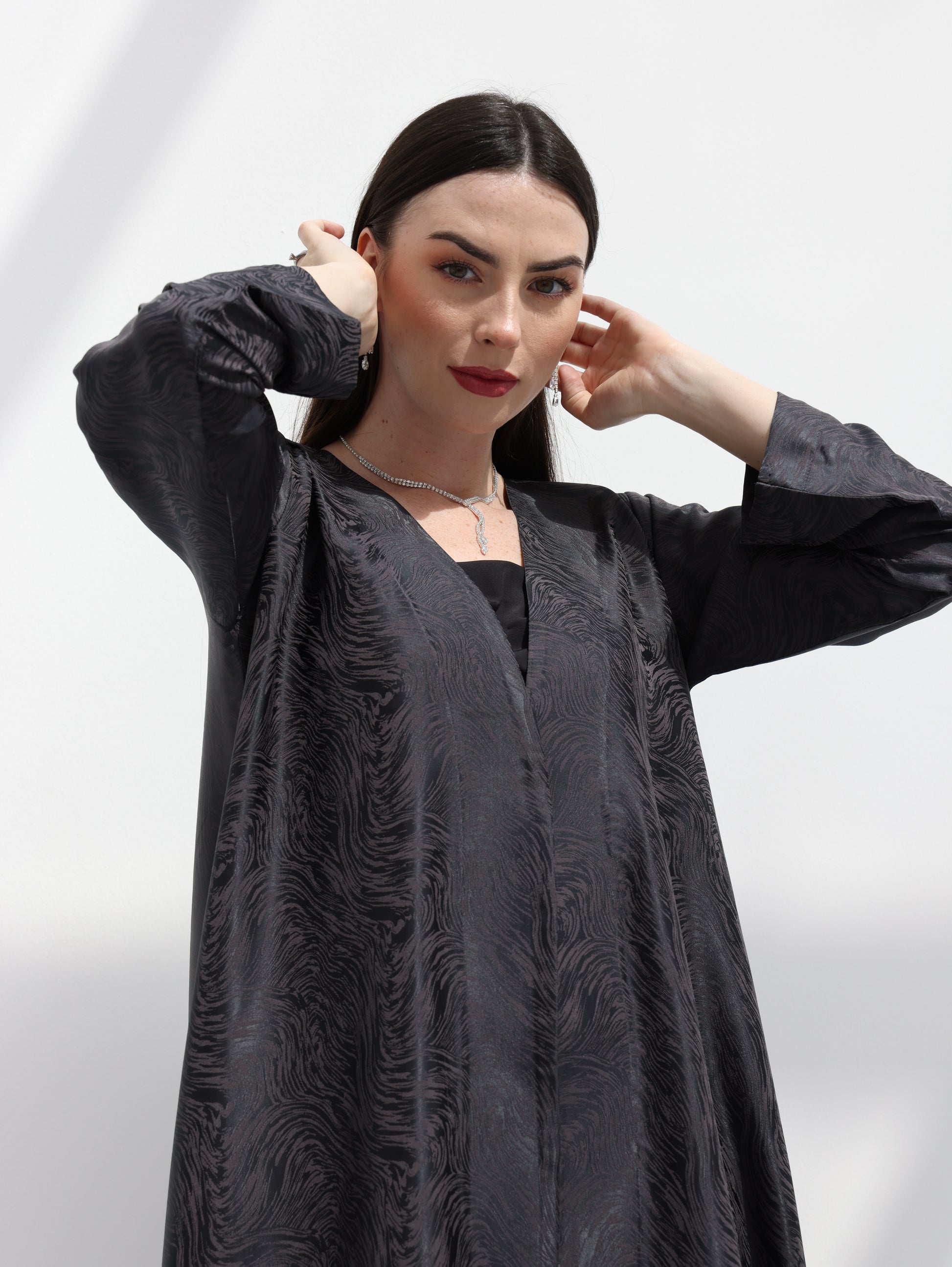 Lines Abaya