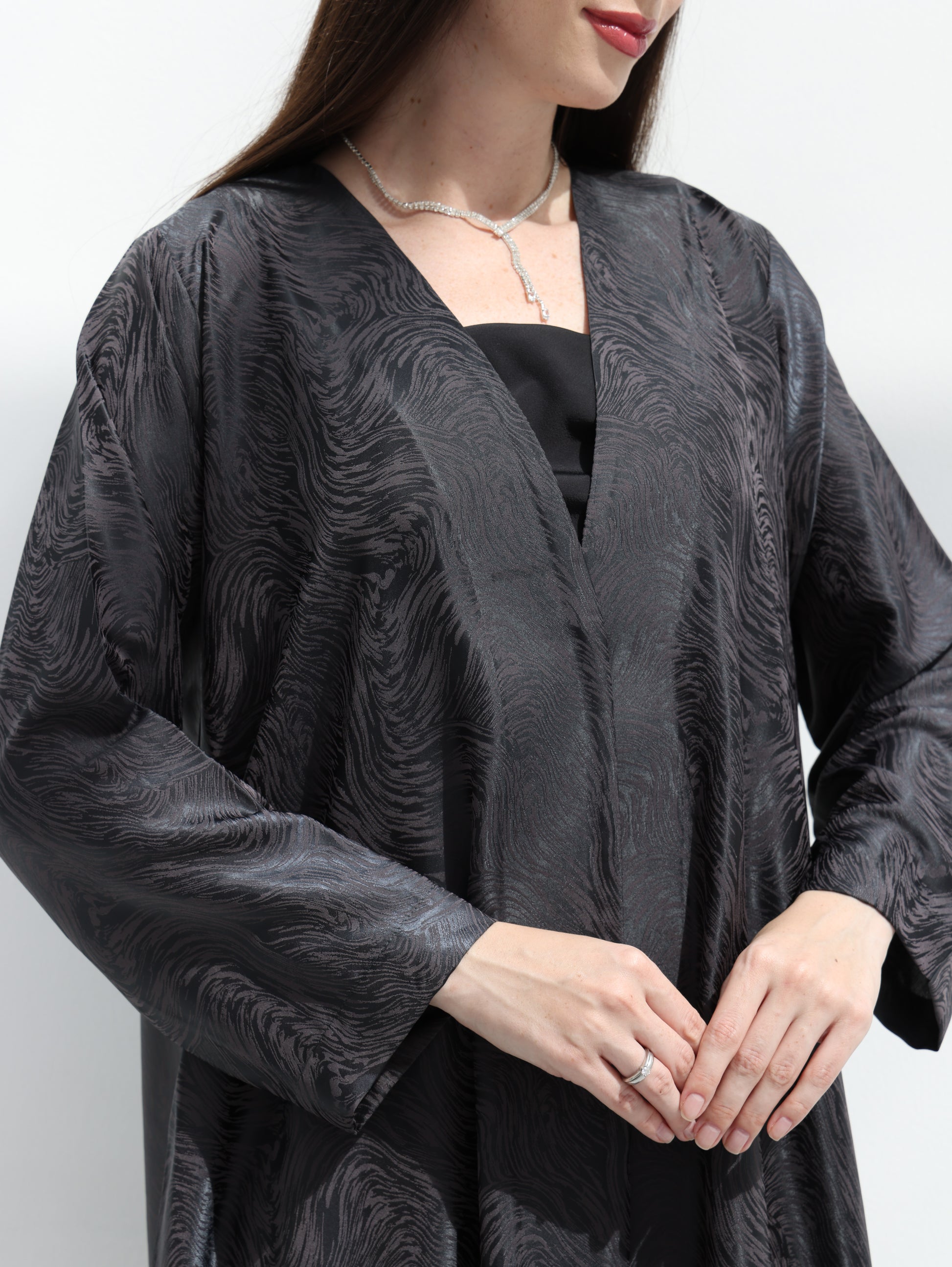 Lines Abaya