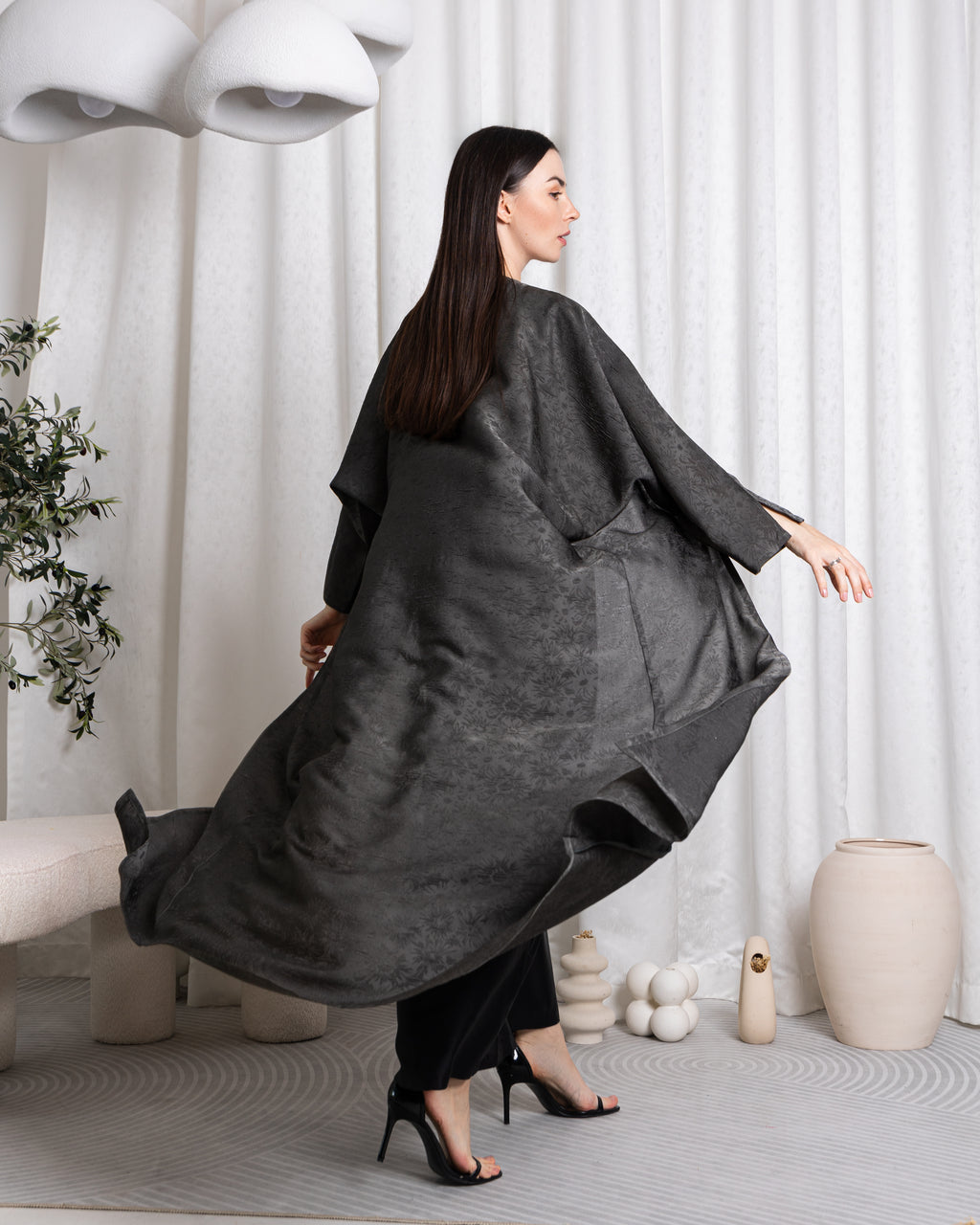 Eclipse Grace abaya
