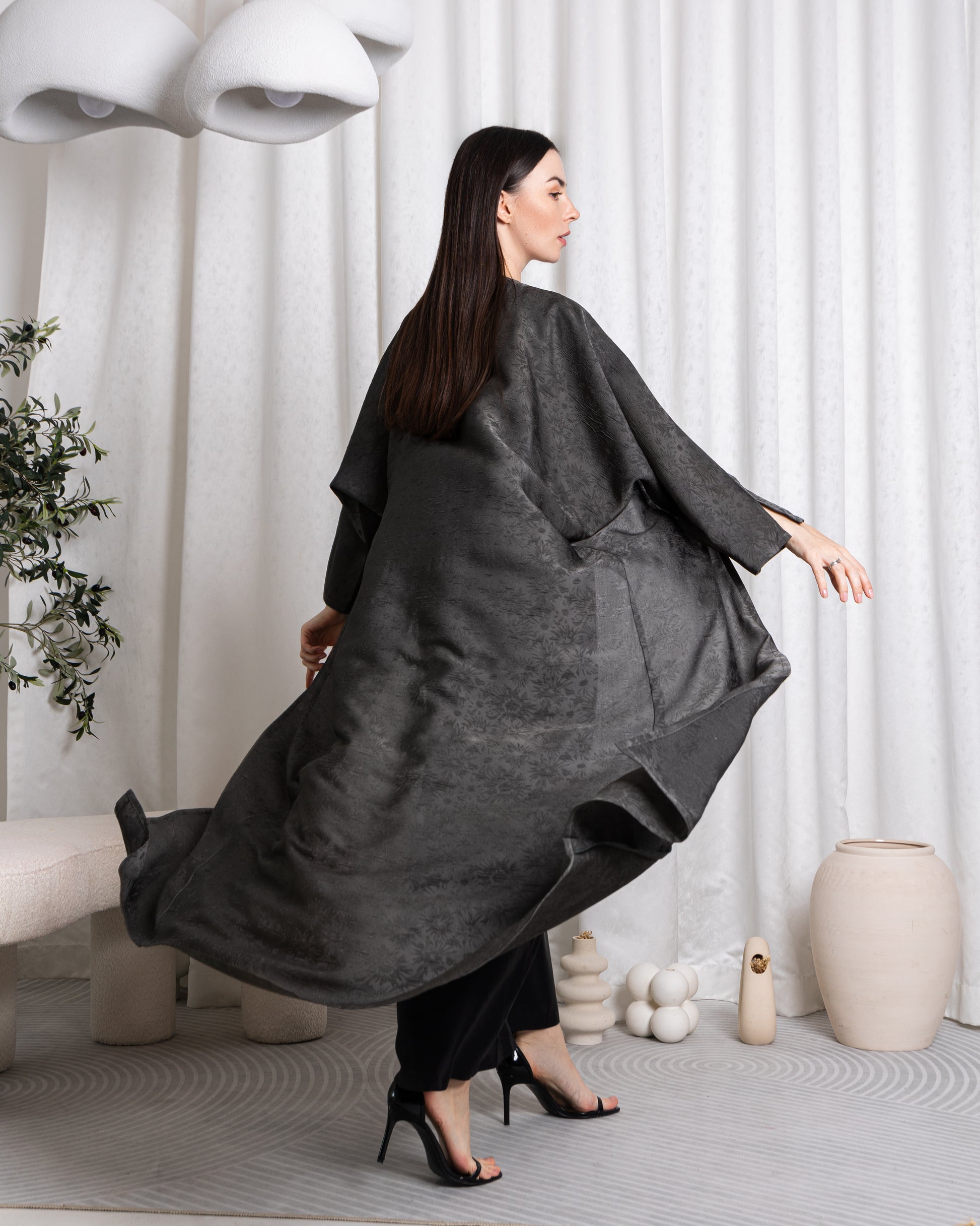 Eclipse Grace abaya